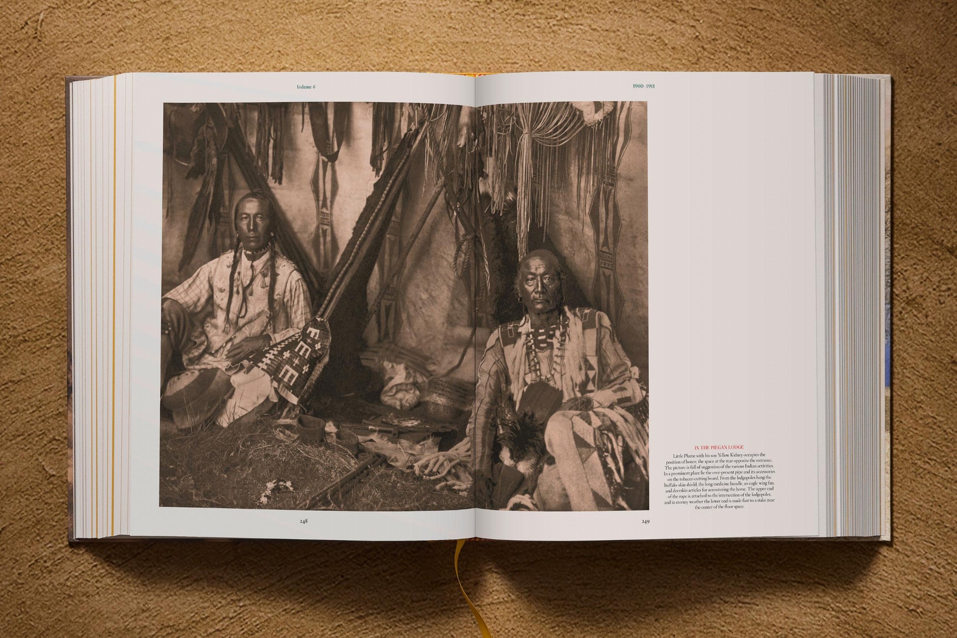 Edward S. Curtis. The North American Indian. The Complete Portfolios.