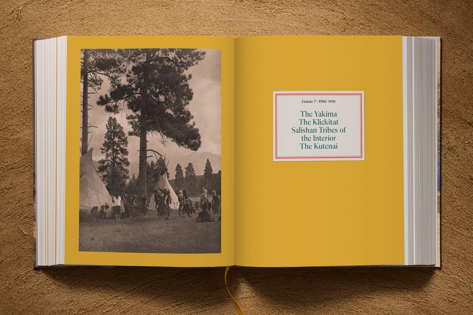 Edward S. Curtis. The North American Indian. The Complete Portfolios.
