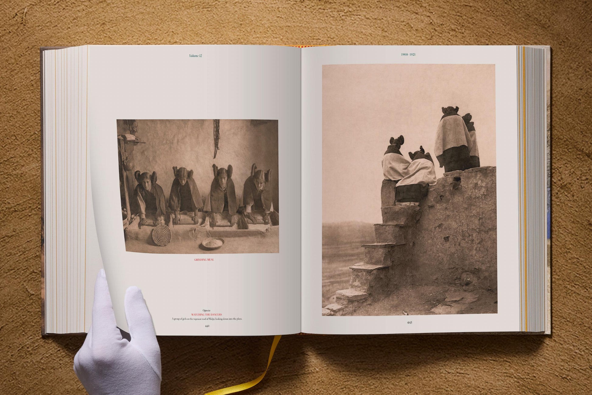 Edward S. Curtis. The North American Indian. The Complete Portfolios.