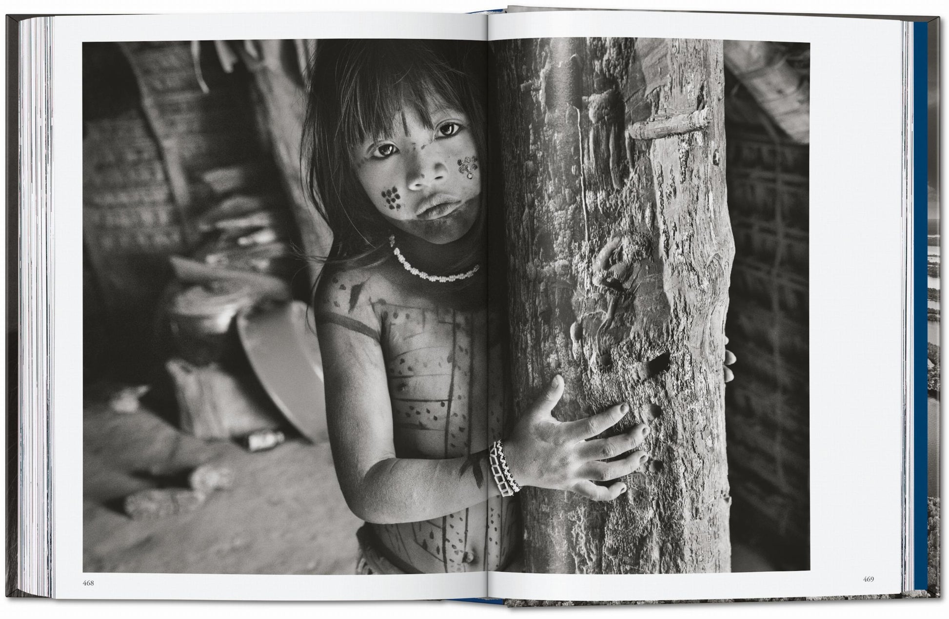 Sebastião Salgado. Amazônia. 45th Ed. (English)