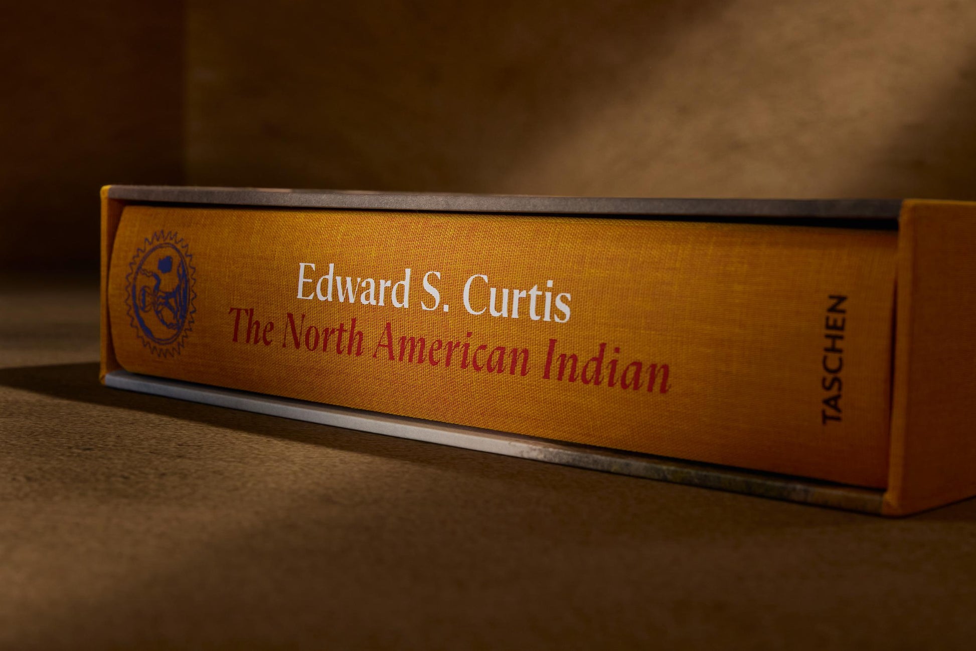 Edward S. Curtis. The North American Indian. The Complete Portfolios.
