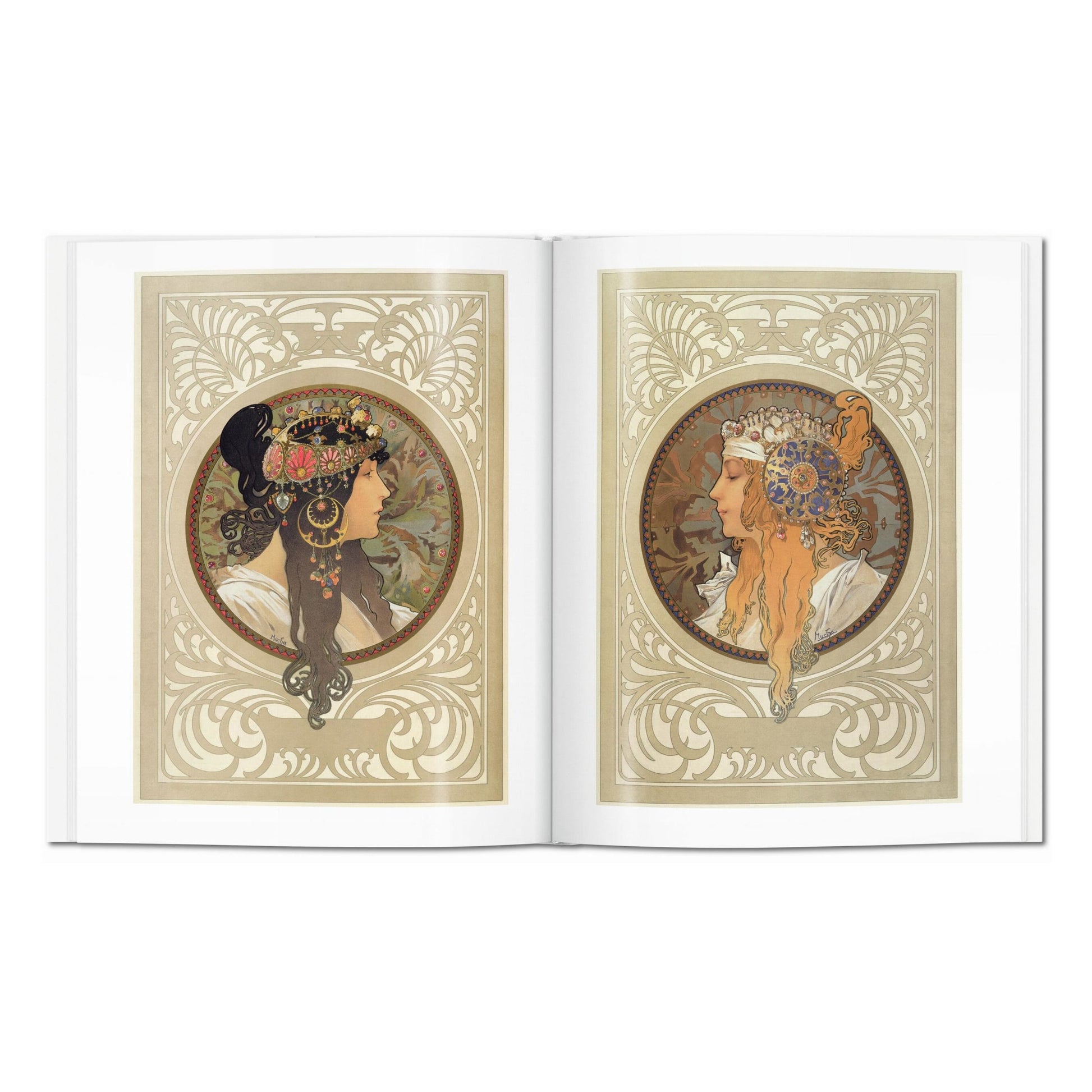 Mucha (English)