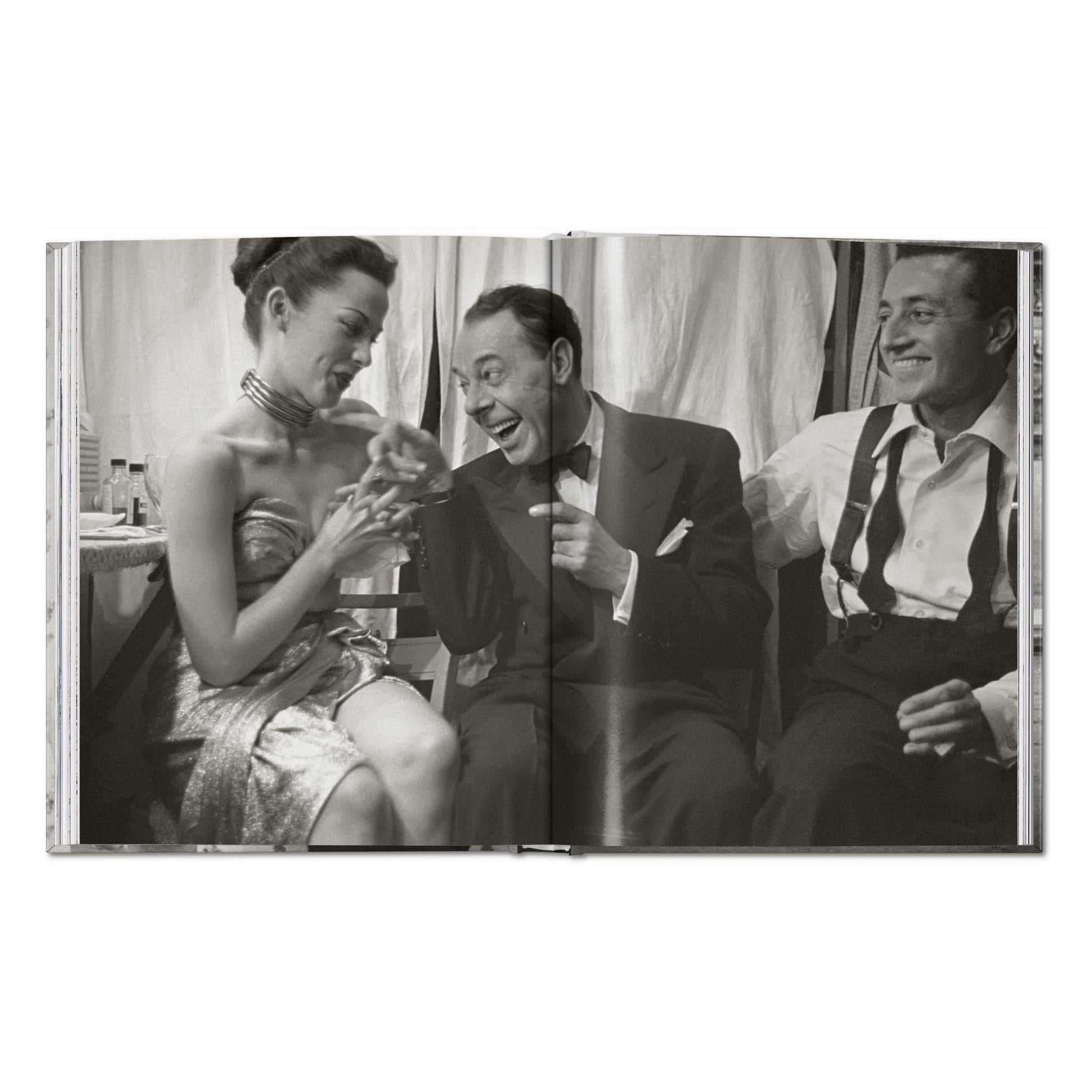 Stanley Kubrick Photographs. Through a Different Lens (German, French, English)